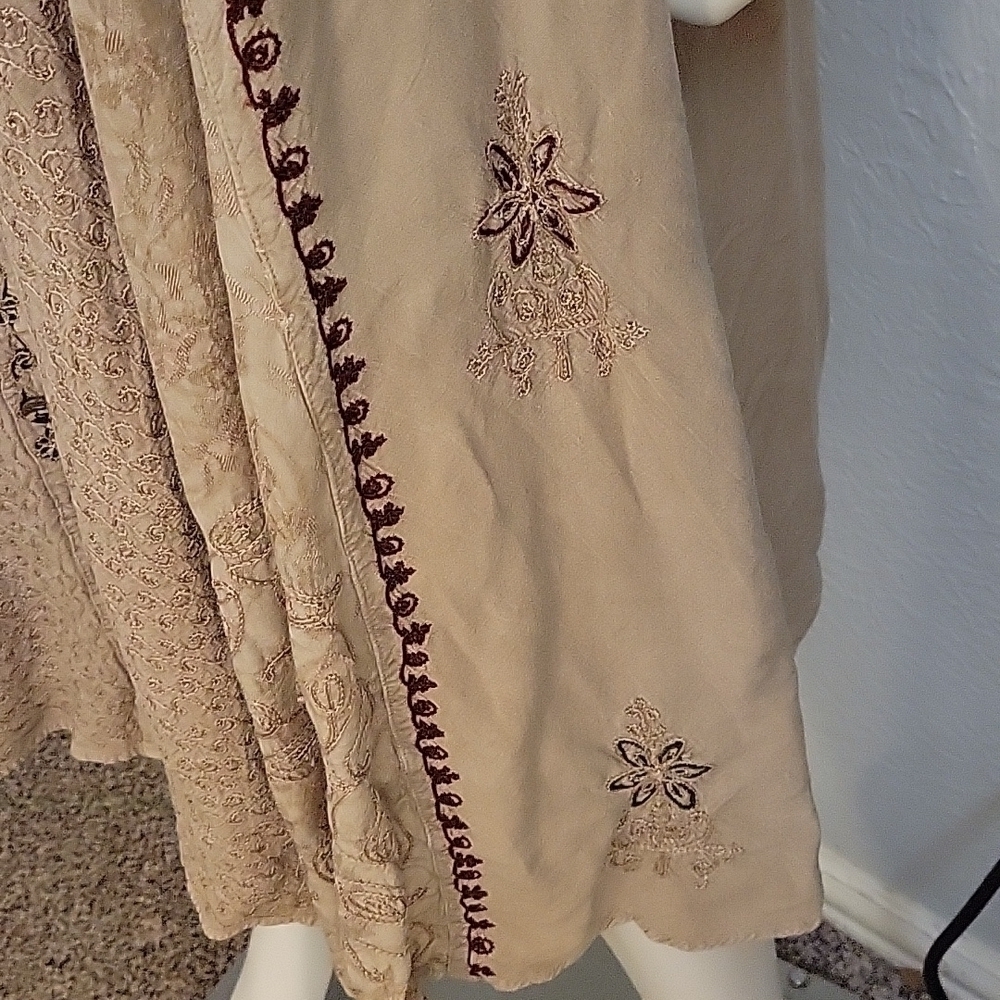 VTG MAGIC 1980s Tan Floral Embroidered Tie Back Sleeveless Circle Dress - Picture 8 of 16